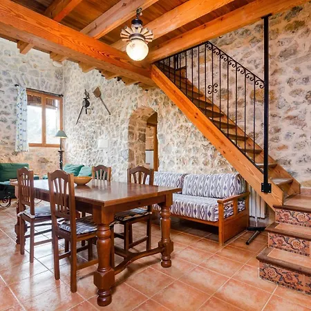 Yourhouse Deulosal, In Rural House With Pool Апартаменты