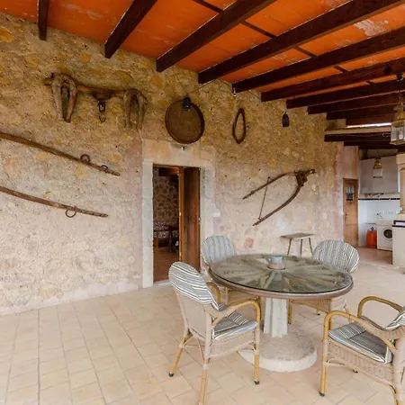 Yourhouse Deulosal, In Rural House With Pool *